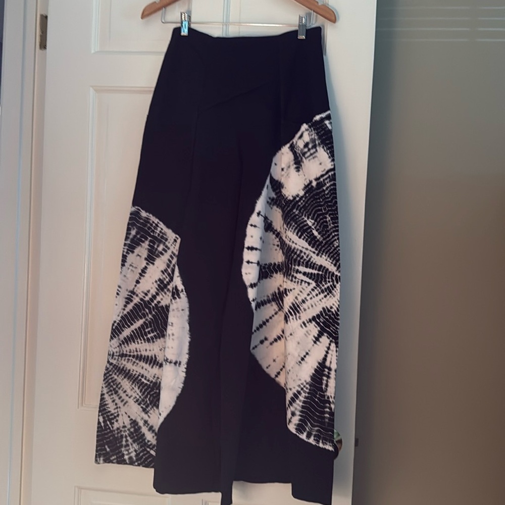 Wide leg pants